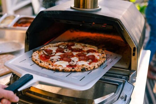 6 Best Pizza Ovens According To Pizza Experts in 2023