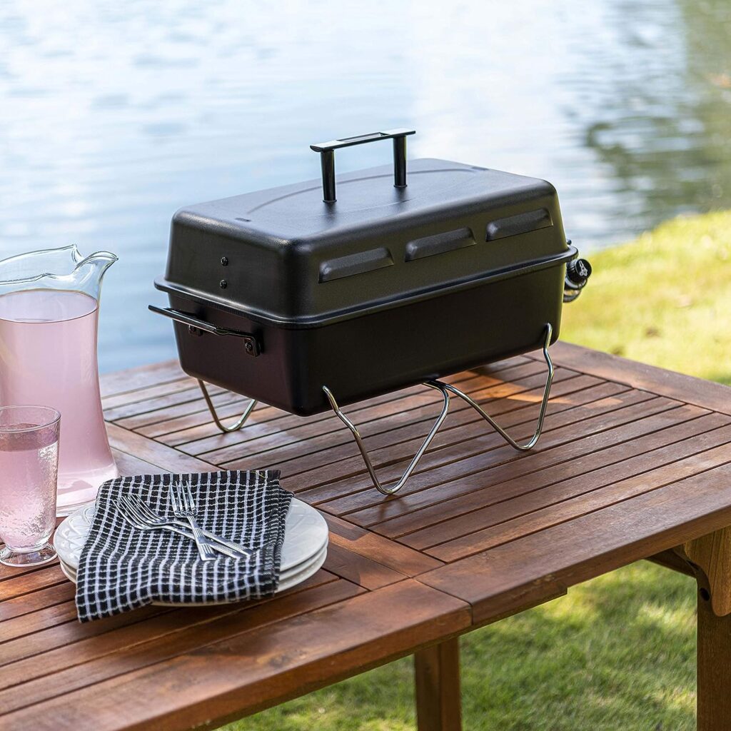 Char-Broil Portable Gas Grill | Liquid Propane | Porcelain Coated Grates | 465133010