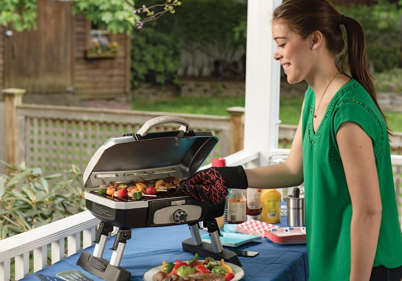 Cuisinart Petit Gourmet Portable Tabletop Gas Grill