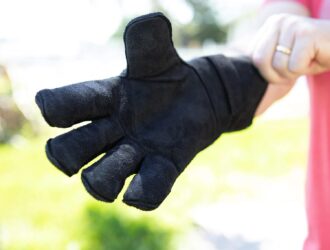 Handle Heat Like a Pro: Expert Reviewed Top 7 Rated Grilling Gloves for Ultimate Grill Mastery