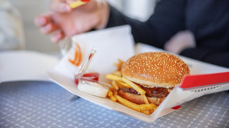 10 Fast Food Restaurants with Great Value Menus