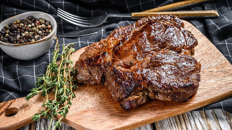 What Is The Difference Between Chuck Roast And Chuck Steak?